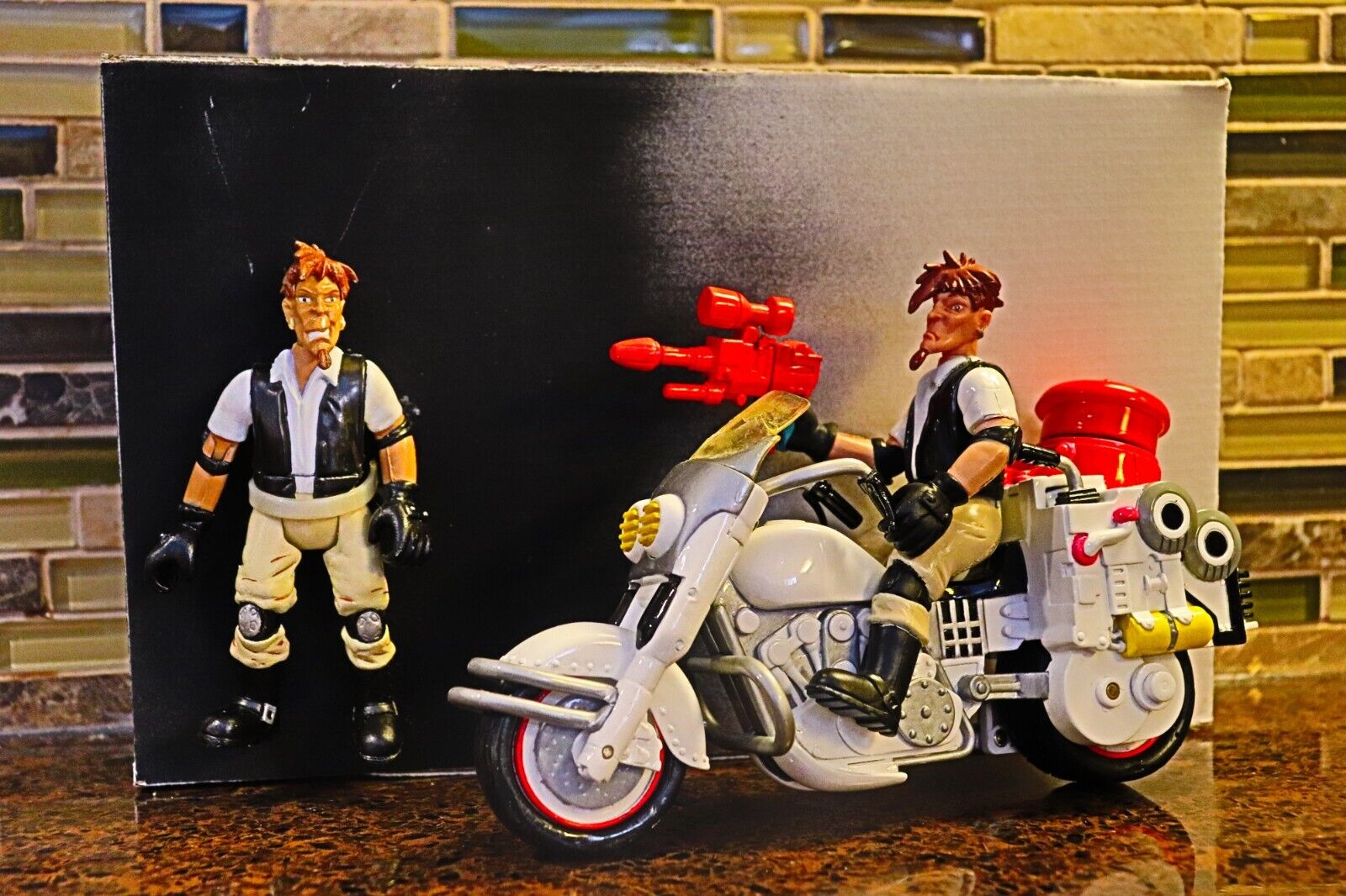 EXTREME GHOSTBUSTERS フィギュア New Extreme Ghostbusters Action Figure - Eduardo - Box wear
