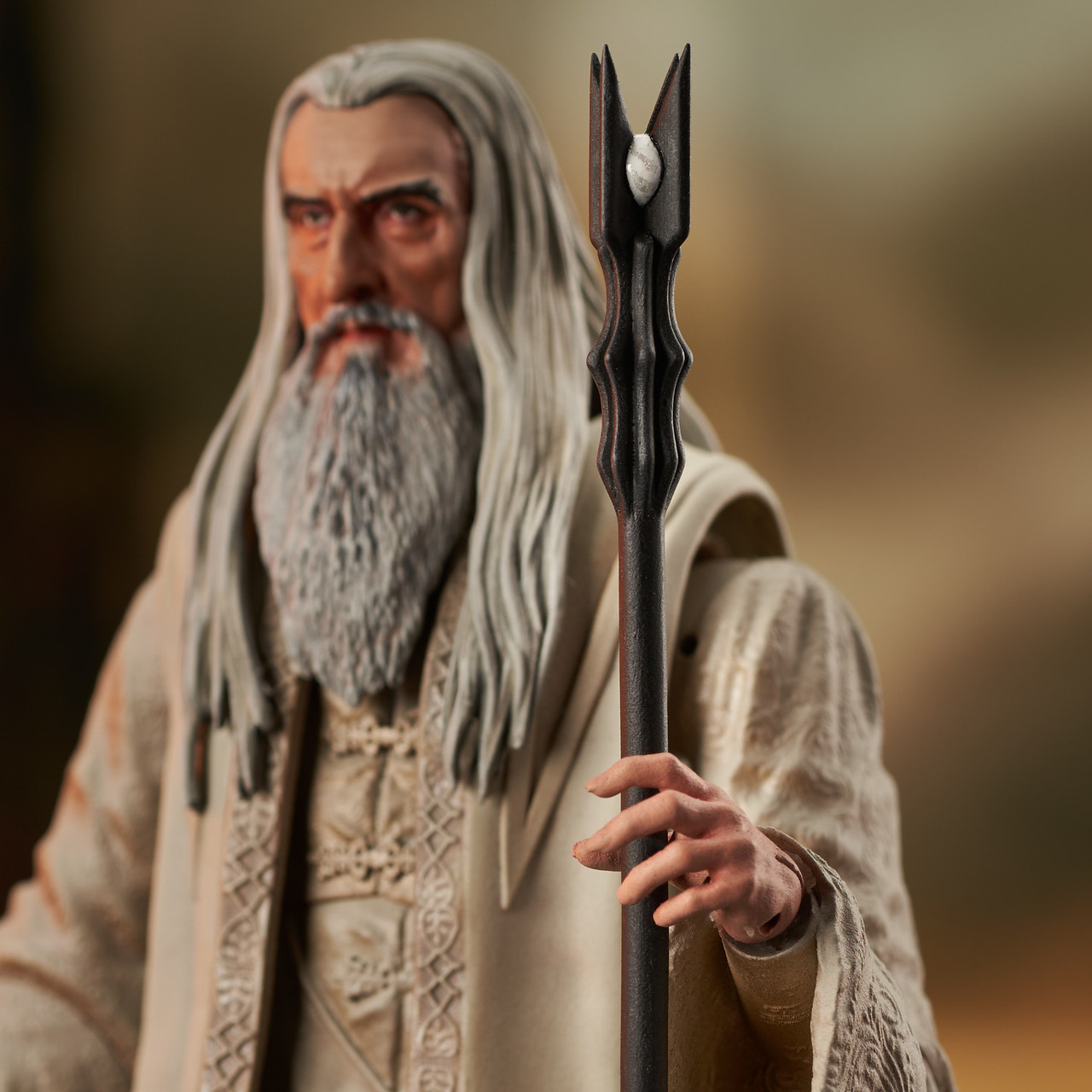 Diamond Select Toys: Lord of the Rings Wave 6 Saruman the White & Samwise  Gamgee - Preternia